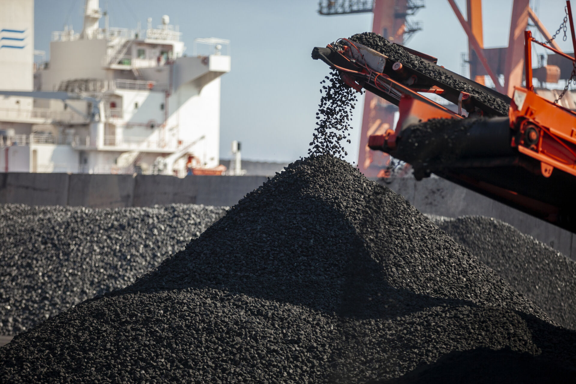 coal handling in a port